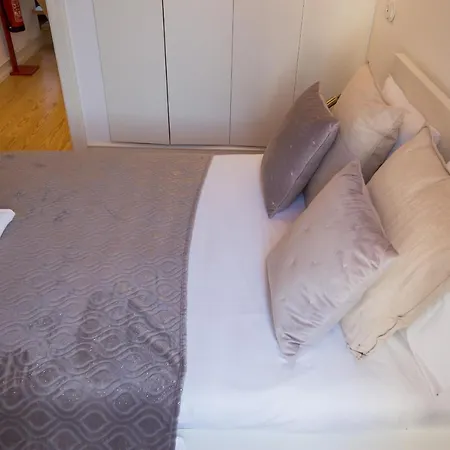 Nomad's Augusta Collection * Lisboa