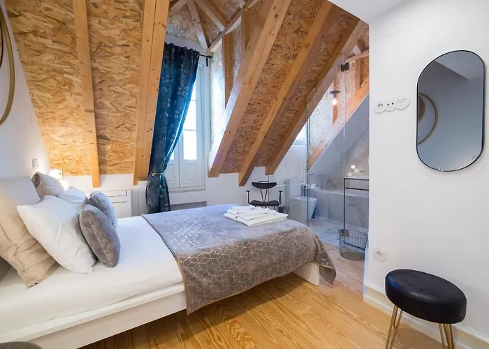 Apartment Nomad's Augusta Collection