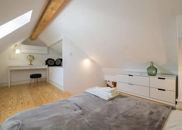 Apartment Nomad's Augusta Collection *