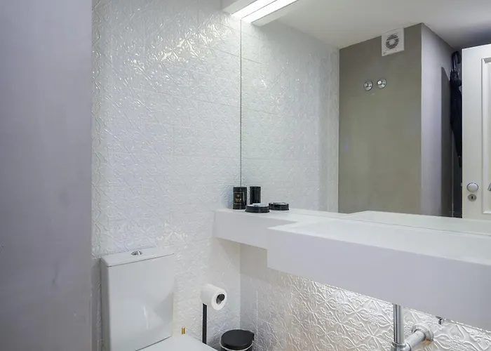 Nomad's Augusta Collection Lisbon